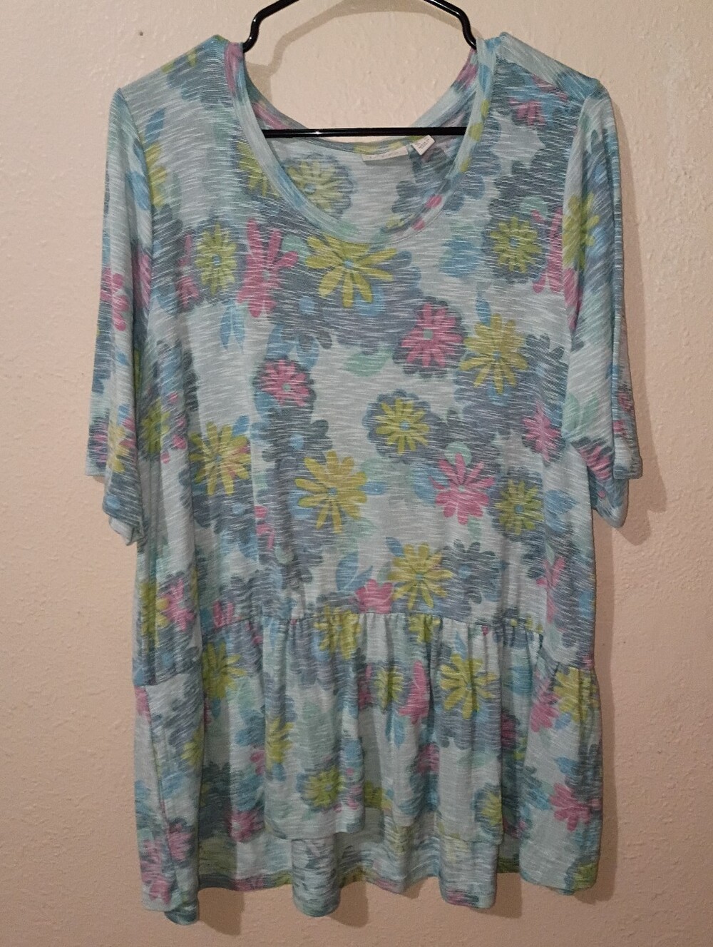 LOGO by Lori Goldstein Light Blue Floral Peplum Tunic